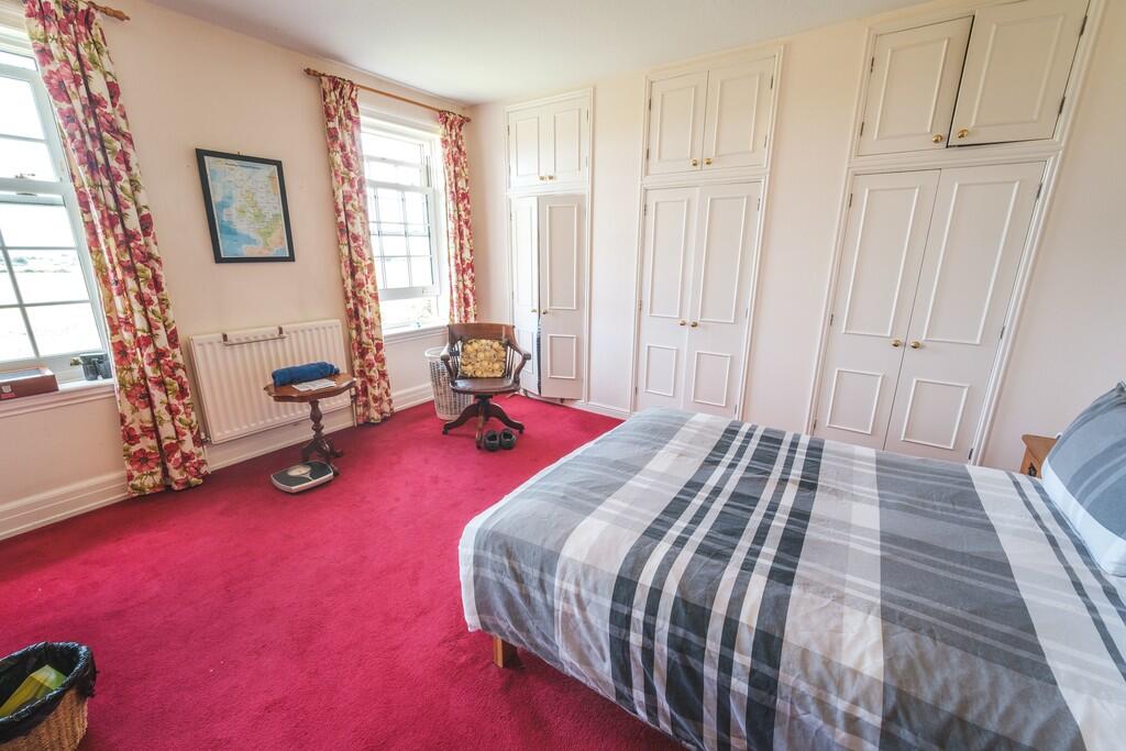 Additional image 17 of Tunstall