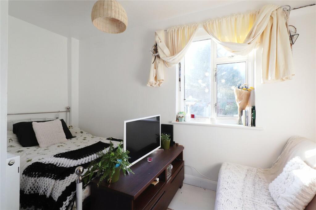 Additional image 6 of Castleton Avenue, Bexleyheath, Kent, DA7