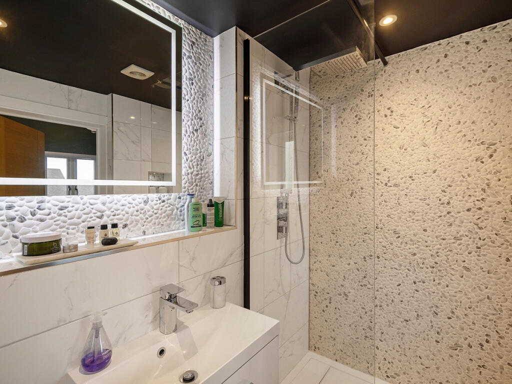 Additional image 26 of Bishops Acre, Lighthorne, Warwickshire CV35 0FH