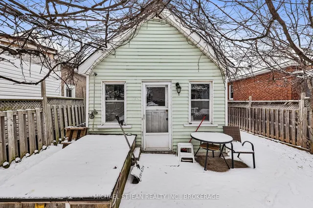 Additional image 24 of 42 Ellis Ave