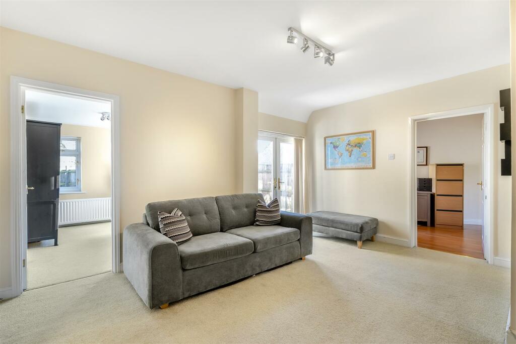 Additional image 21 of Rugby, Broadwell,