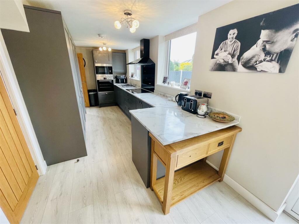 Additional image 7 of Yew Tree Drive, Barnton, Northwich