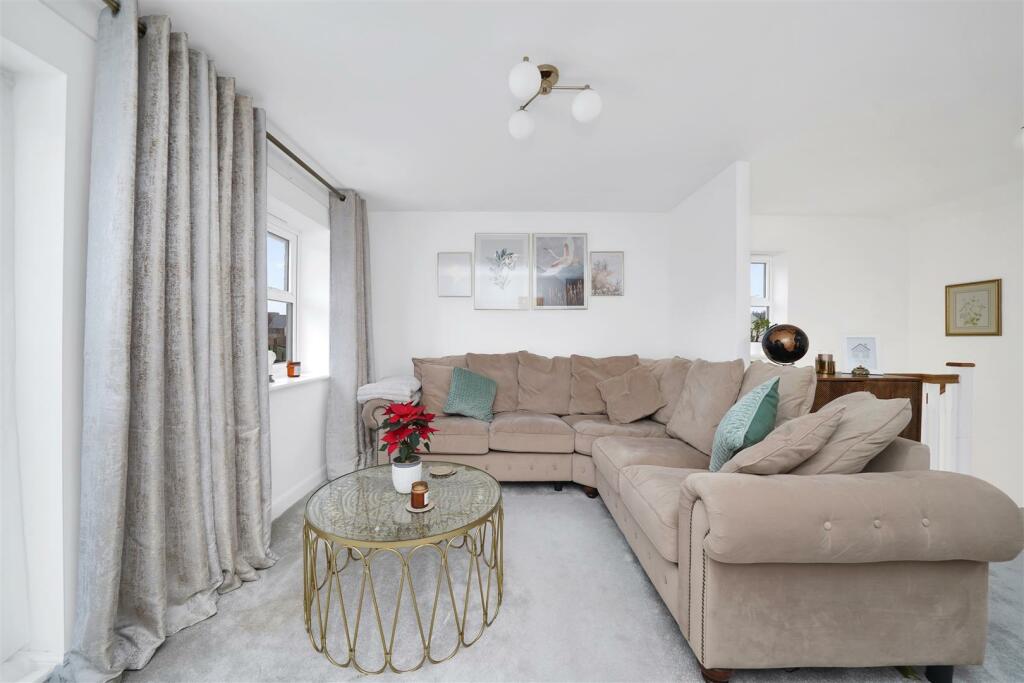 Additional image 4 of Freeman Close, Castle Hill, Ebbsfleet Valley