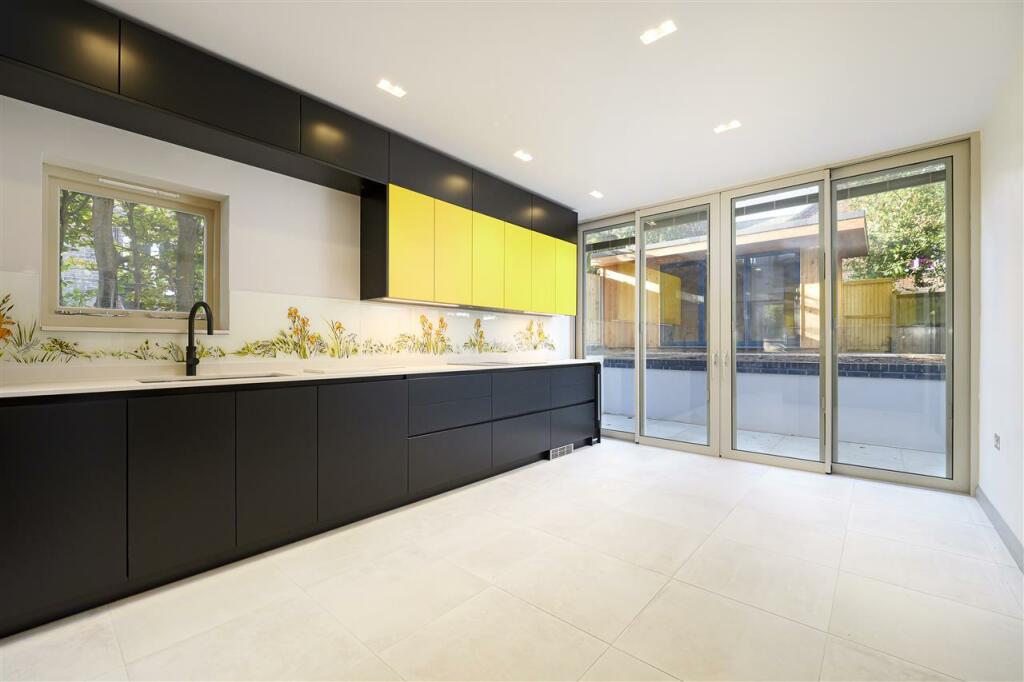 Additional image 4 of TETRA, 11 High Street, Wingham