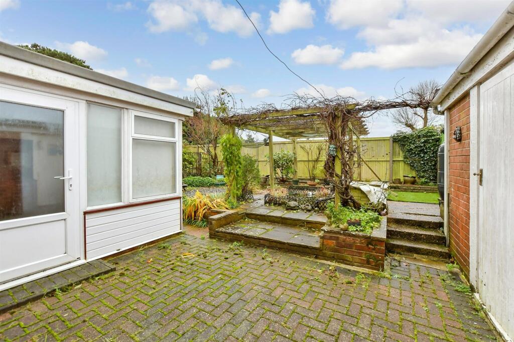 Additional image 12 of Harman Avenue, Lympne, Hythe, Kent