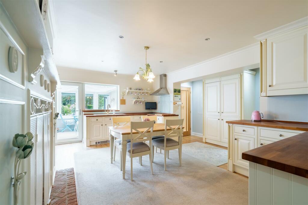 Additional image 8 of High Moor House, Flash Lane, Darley Moor, DE4 5LJ