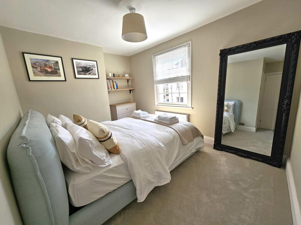 Additional image 14 of London Road, Canterbury