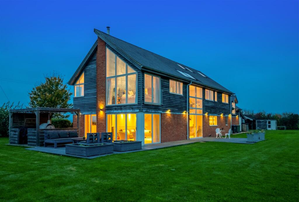 Additional image 4 of Halford, Shipston-on-Stour