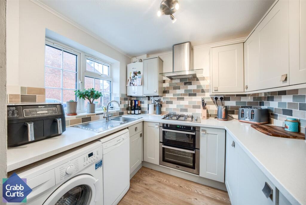 Additional image 4 of Chapman Close, Radford Semele, CV31