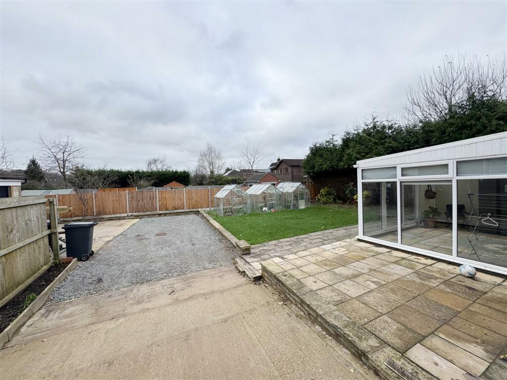 Additional image 10 of Lakin Road, Warwick