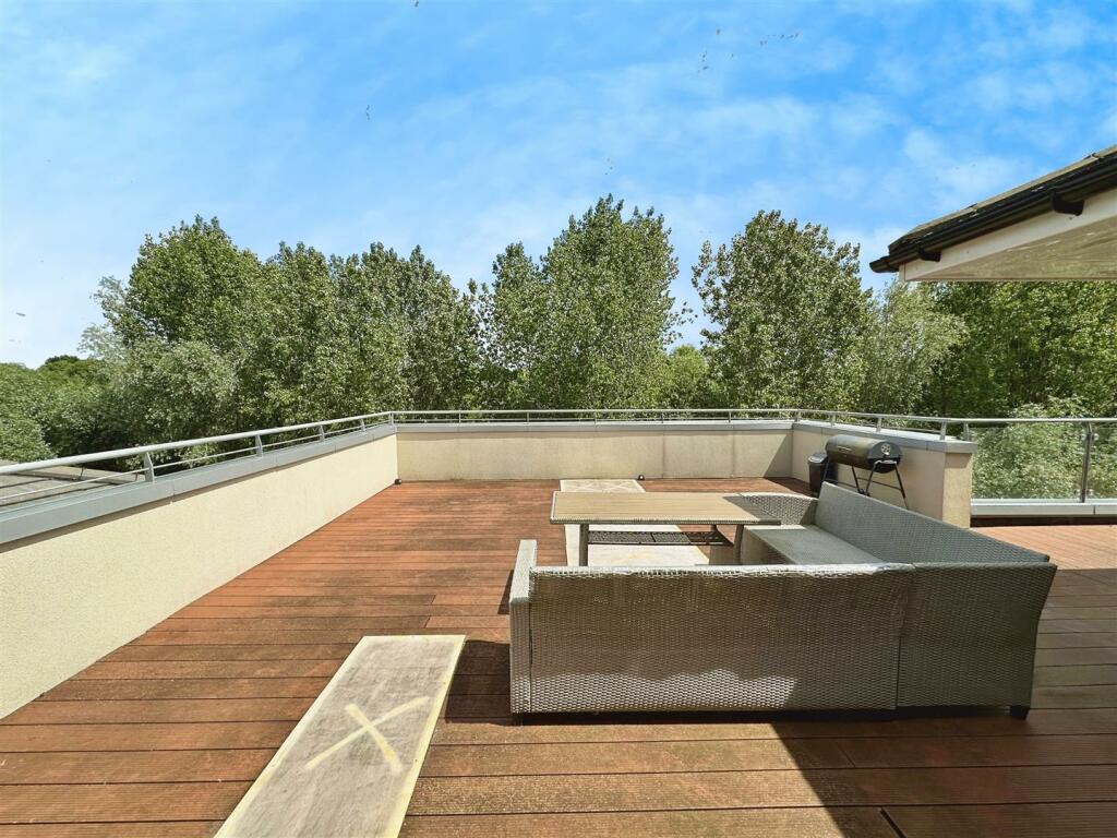 Additional image 46 of Andrews Close, Warwick