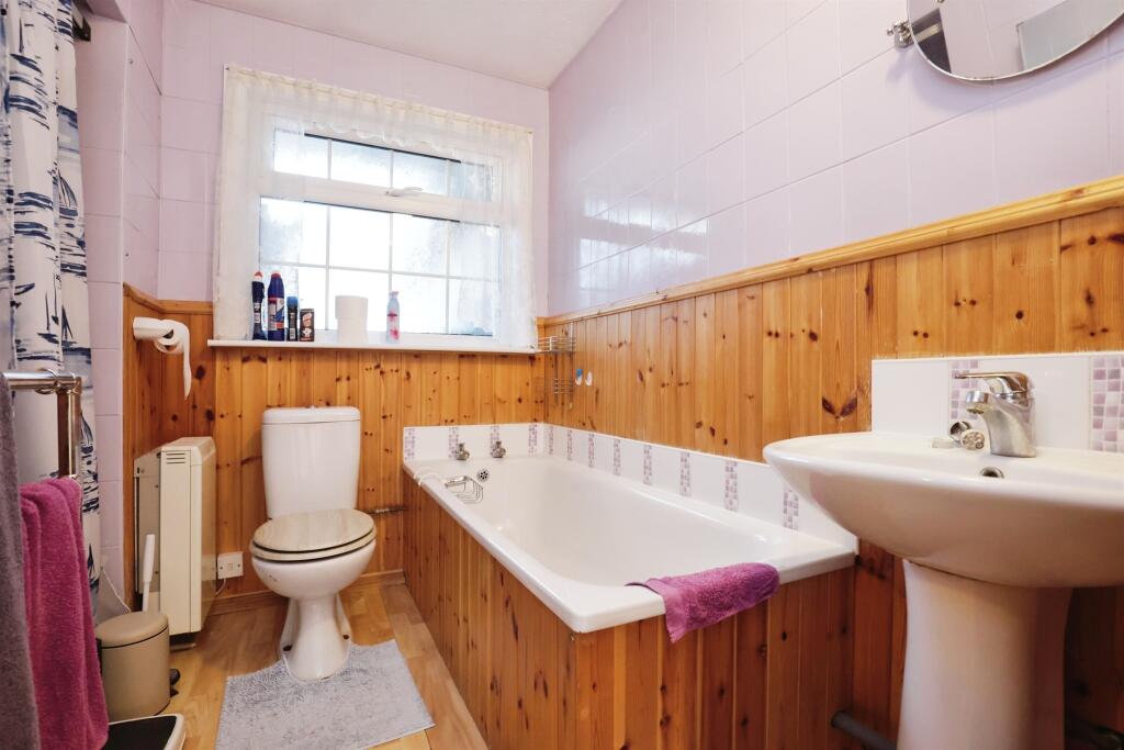 Additional image 11 of Vicarage Lane, Harbury, Leamington Spa