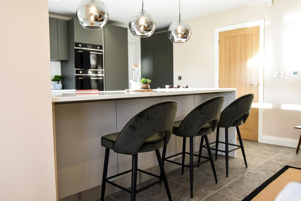 Additional image 2 of Mereside Close, Maw Green