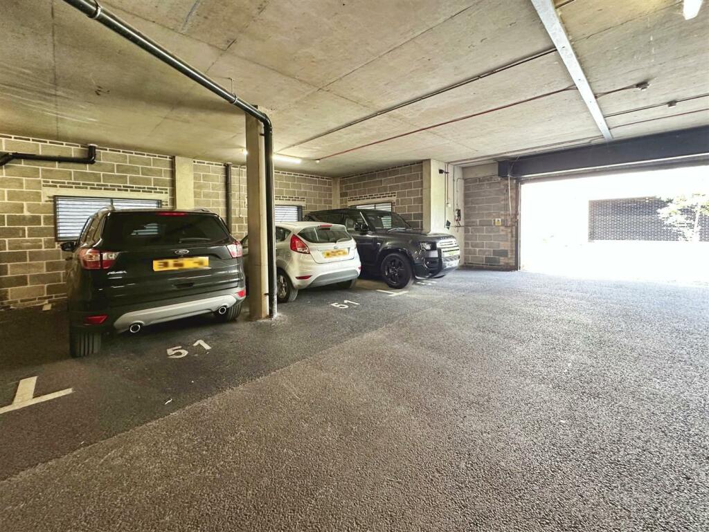 Additional image 15 of Andrews Close, Warwick