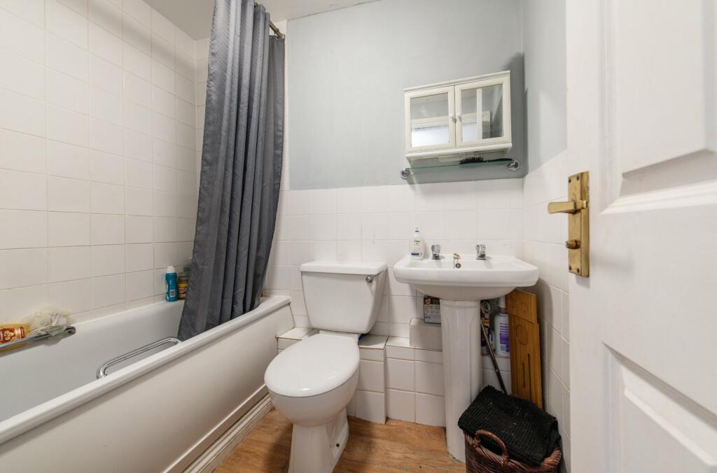 Additional image 7 of Commercial Place, Gravesend, Kent, DA12