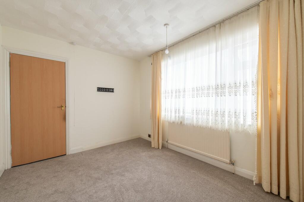 Additional image 18 of Dorset Crescent, Gravesend, Kent, DA12