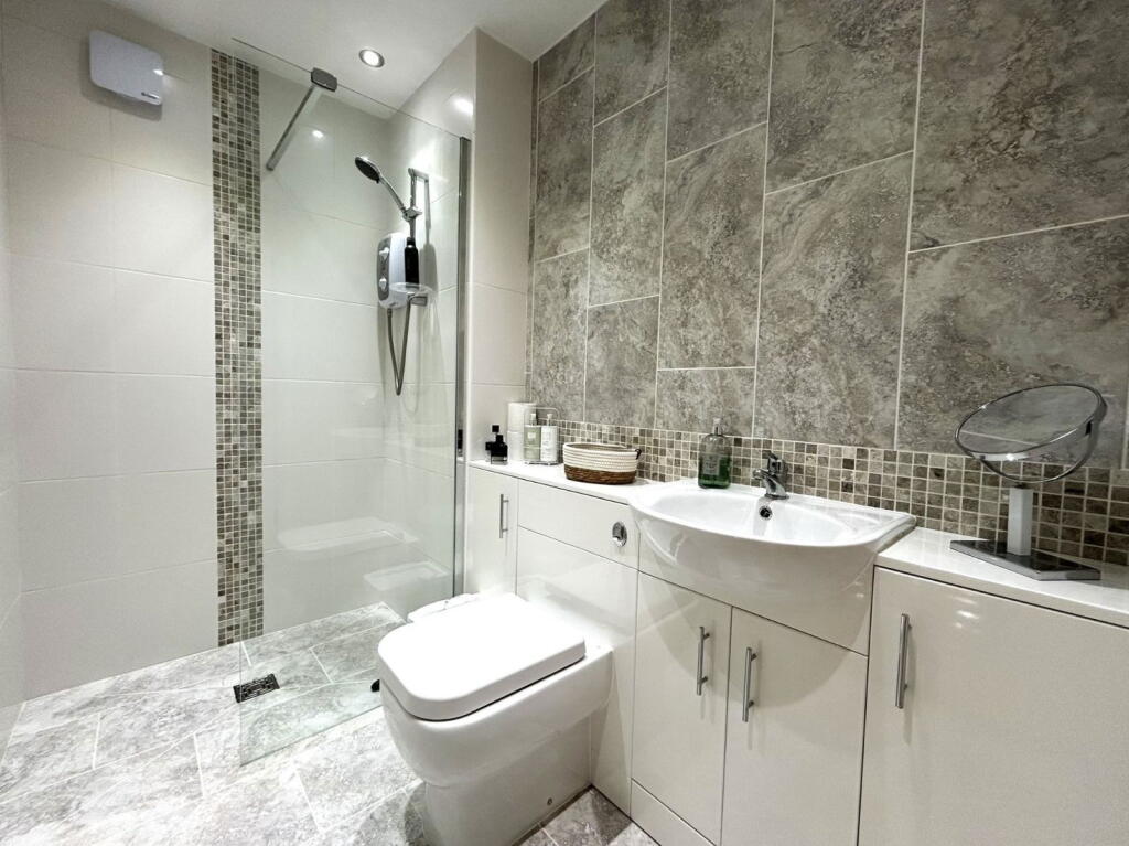 Additional image 20 of Edyvean Close, Rugby, CV22 6LD