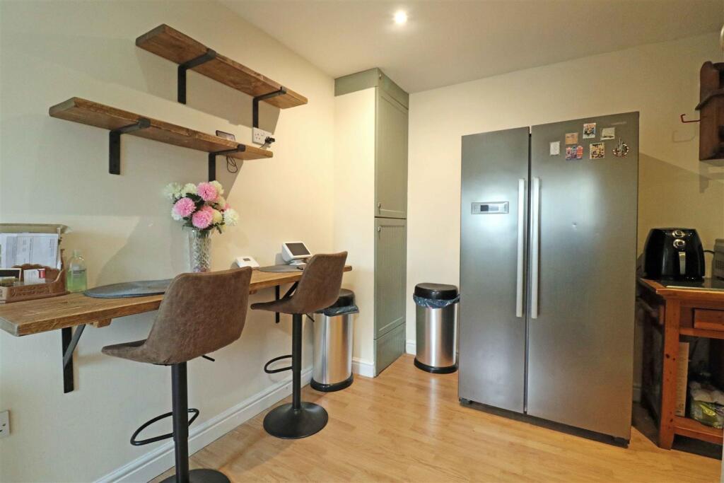 Additional image 4 of Woodloes Park, Warwick