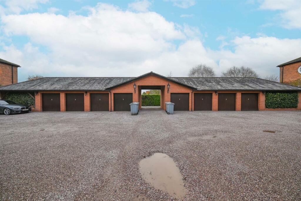Additional image 37 of 3 The Stables, Somerford, Congleton
