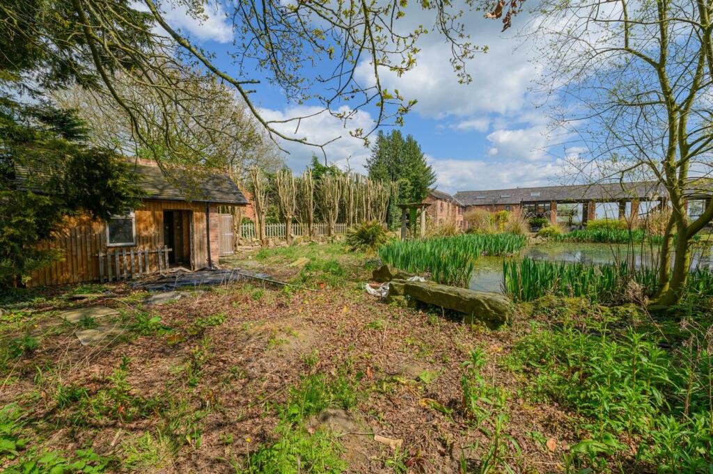 Additional image 23 of Oak Bank Barn & French Barn, Heatley Lane, Broomhall, Nantwich