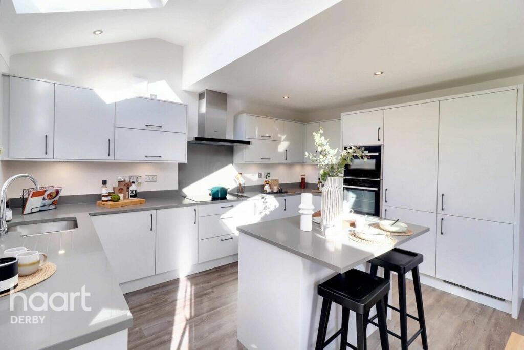 Additional image 15 of Lucas Lane, Hilton