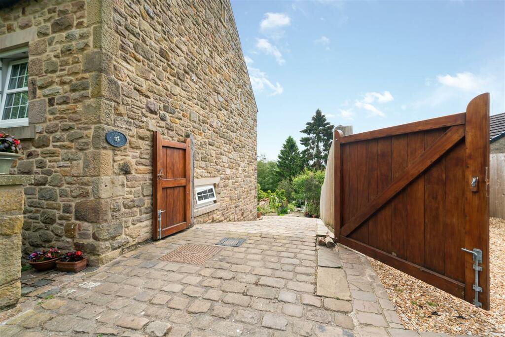 Additional image 67 of Baslow Cottage, Aston Lane, Oker, DE4 2JP