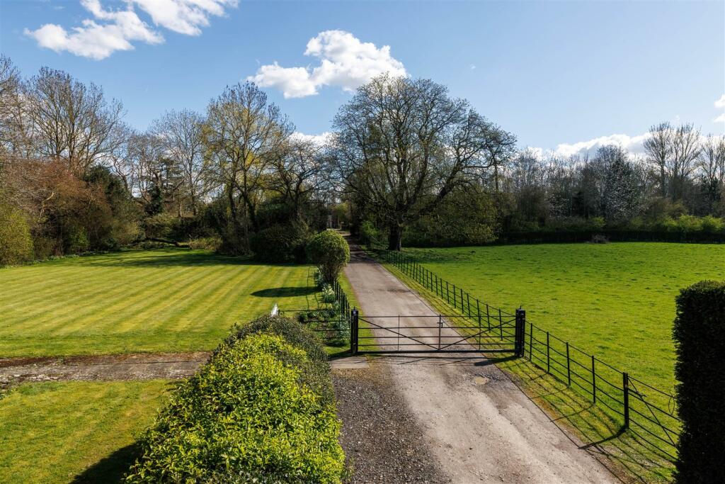 Additional image 26 of Banbury Road, Ladbroke, Southam