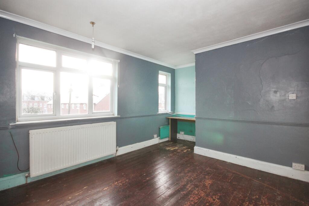 Additional image 11 of Wharf Street, Warwick