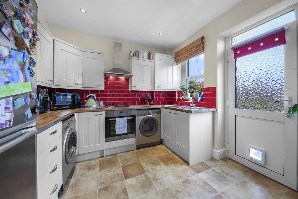 Additional image 8 of Edge Road, Matlock, DE4 3NH