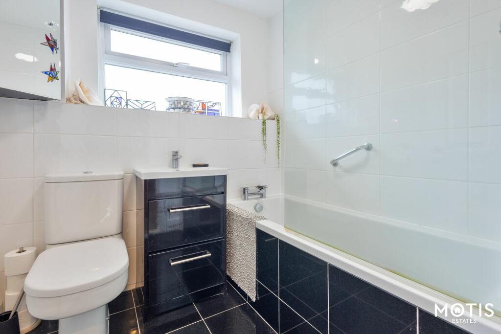 Additional image 10 of Wood Cottage Lane, Folkestone, CT19