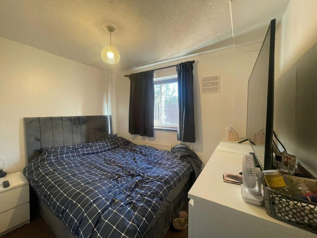 Additional image 6 of Essex Road, Gravesend, Kent, DA11