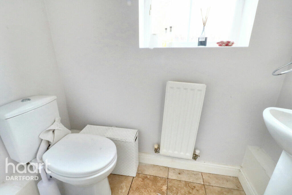 Additional image 10 of Park Cliff Road, Greenhithe