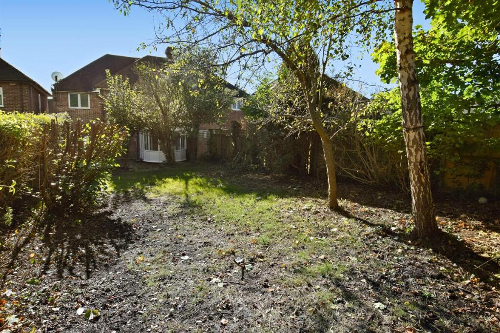 Additional image 31 of Hillside Avenue, Canterbury