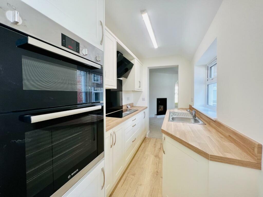 Additional image 4 of HYTHE