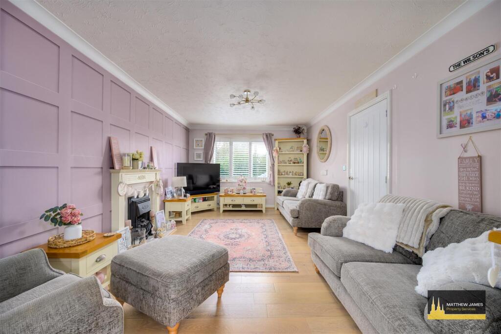 Additional image 9 of Larkin Grove, Walsgrave, Coventry * CUL-DE-SAC LOCATION *