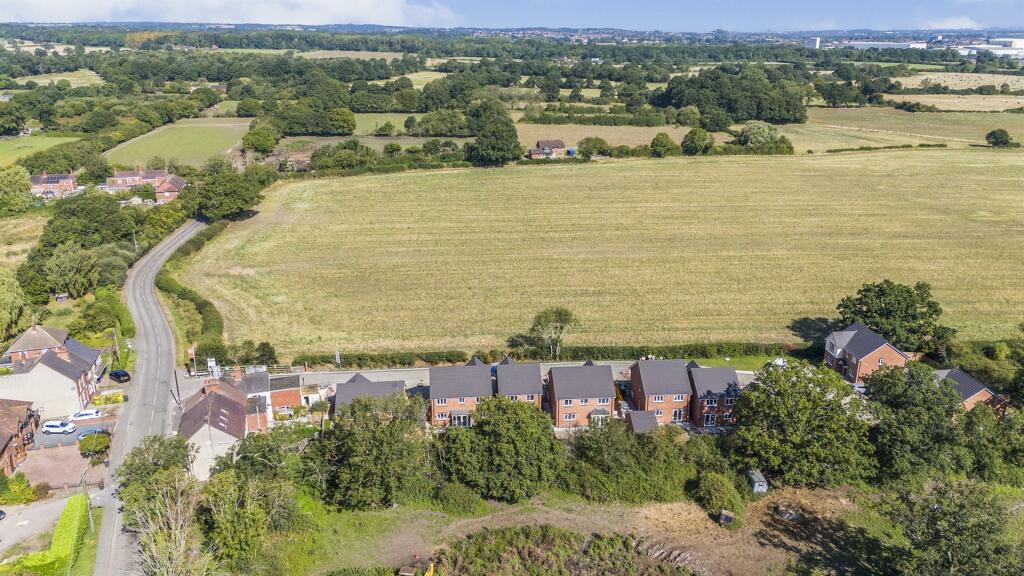 Additional image 6 of 4 McArthur Gardens, Woodlands Road, Bedworth