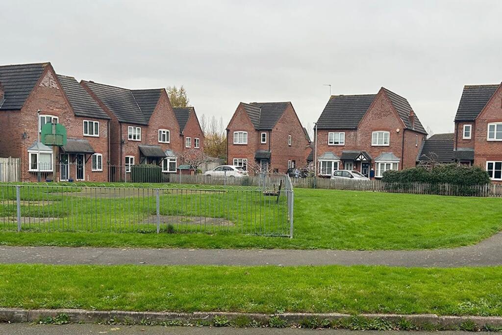 Additional image 4 of Land, at Frost Road, Wellesbourne, Warwick, CV359UD