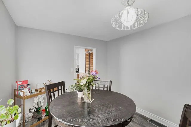 Additional image 10 of 64 First Rd