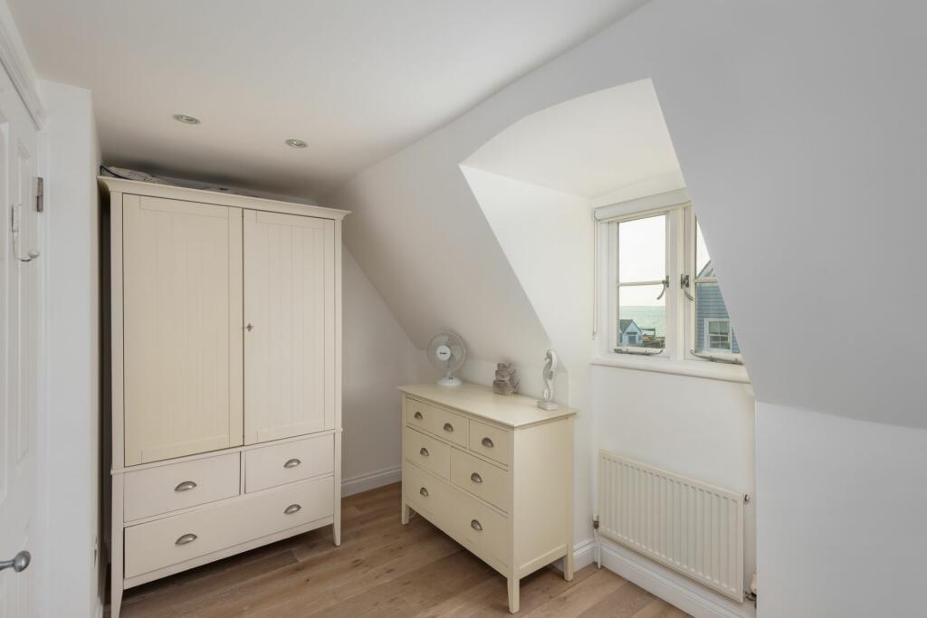 Additional image 13 of Island Wall, Whitstable, CT5