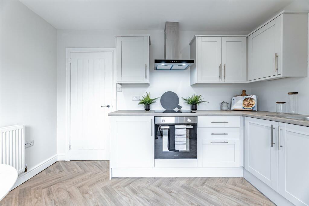 Additional image 11 of Immaculate fully renovated property in the heart of the village