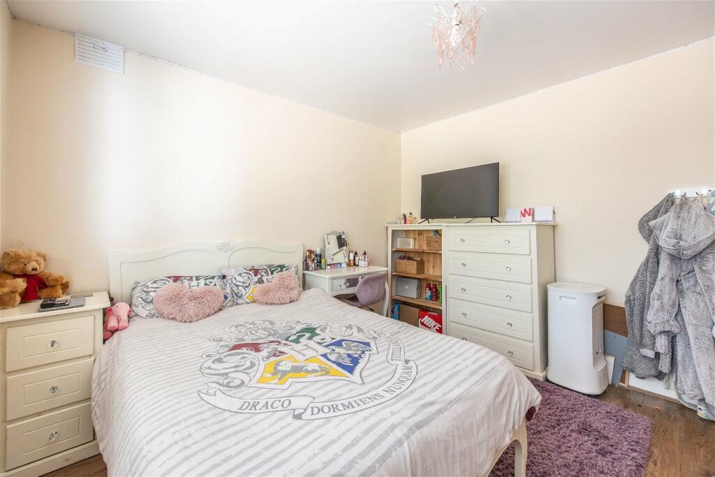 Additional image 26 of Dobson Road, Gravesend, DA12 5TE