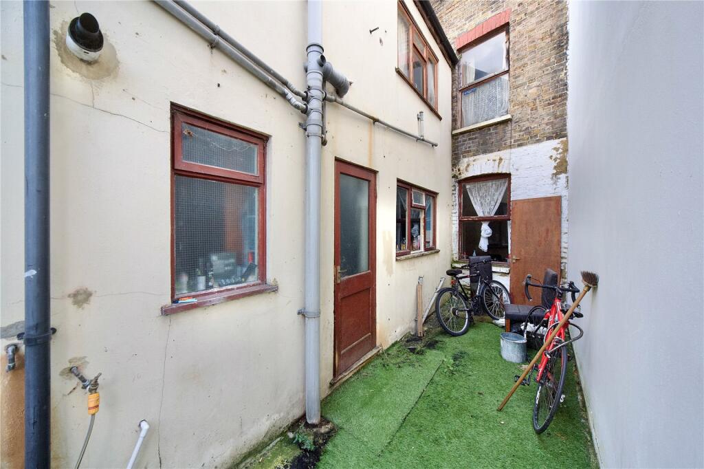Additional image 11 of Wrotham Road, Gravesend, Kent, DA11