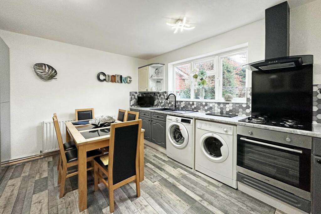 Additional image 7 of Whitnash Close, Balsall Common, CV7