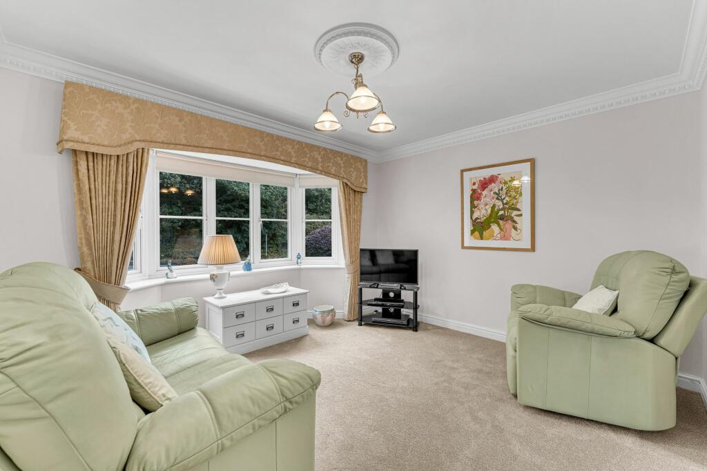 Additional image 17 of Spacious, 5 Bedroom home near the Whitegate Way