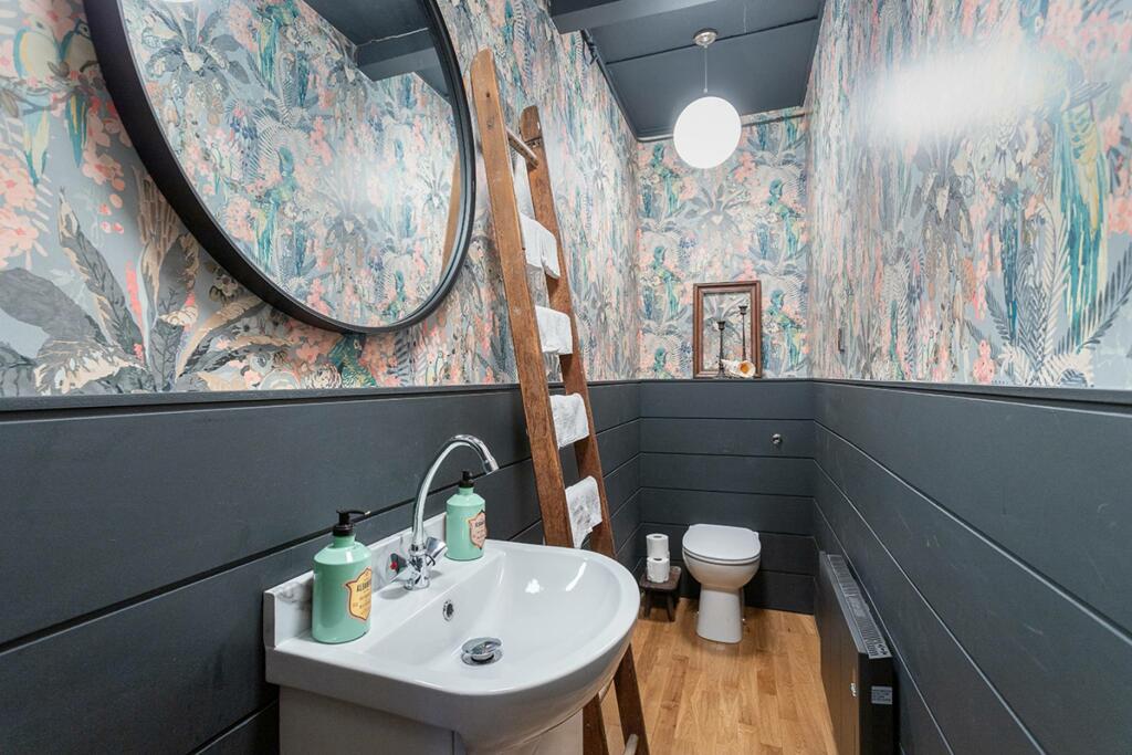 Additional image 12 of 153-157 High Street, Montrose, DD10 8QN