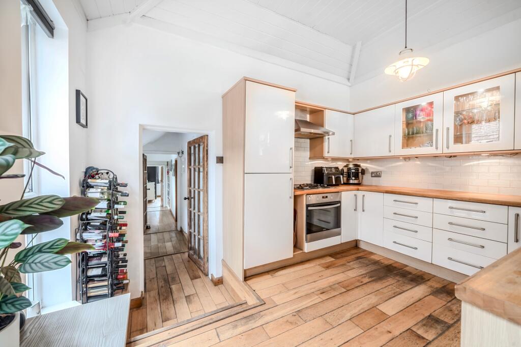 Additional image 3 of The Green, Snitterfield, Stratford-upon-Avon