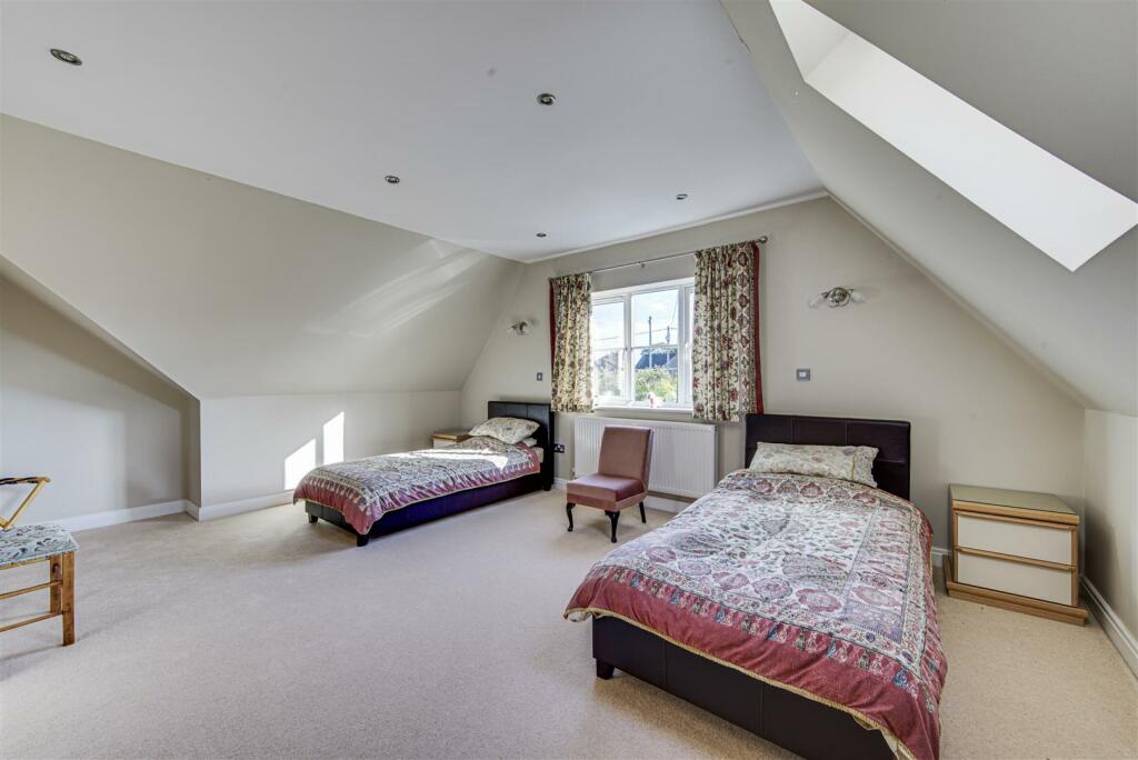 Additional image 44 of Spacious home on the exclusive Blackfirs Lane, Somerford, Congleton