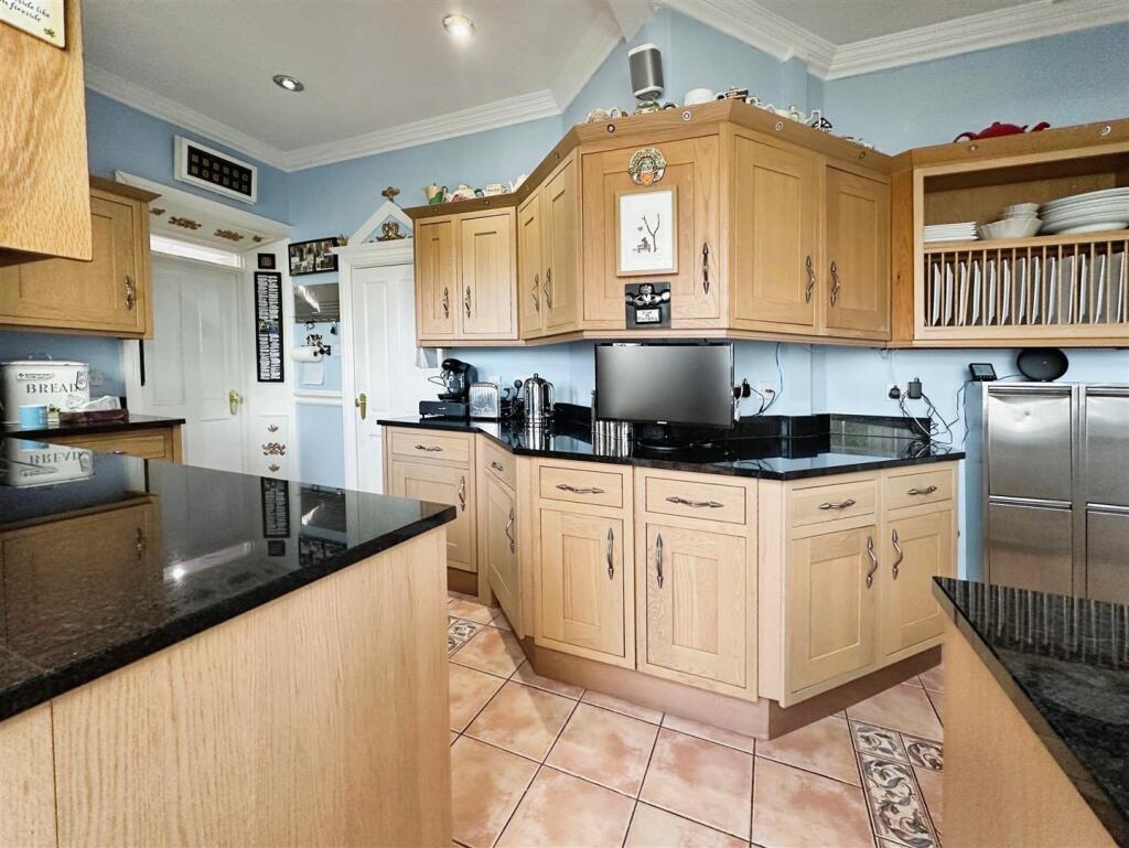 Additional image 49 of Westhill Road, Blackdown, Leamington Spa