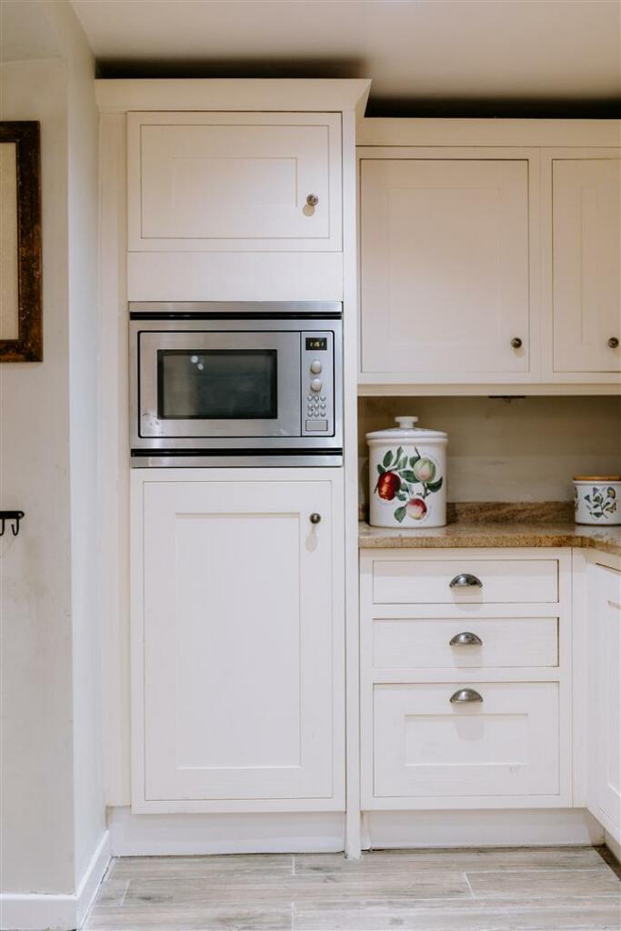 Additional image 14 of Exceptional detached period property tucked away on a quiet leafy road