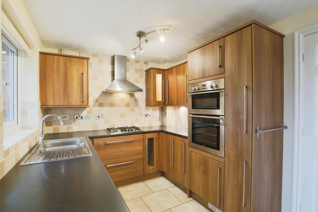 Additional image 2 of Field Gate Lane, Fenny Compton, Southam